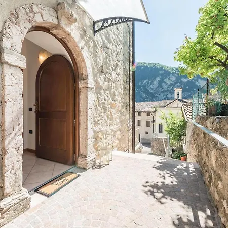 Appartamento Ania Vista Castello Tenno Exterior foto