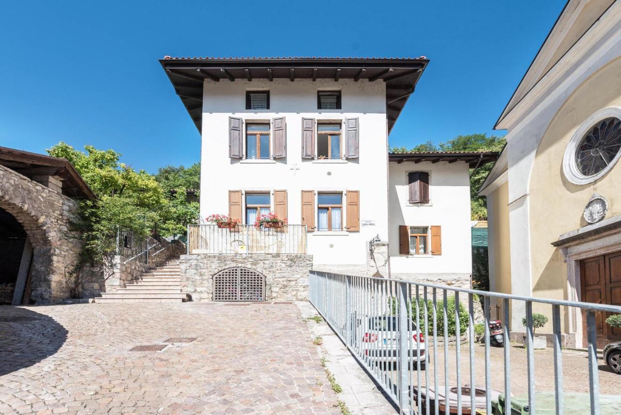 Ania Vista Castello