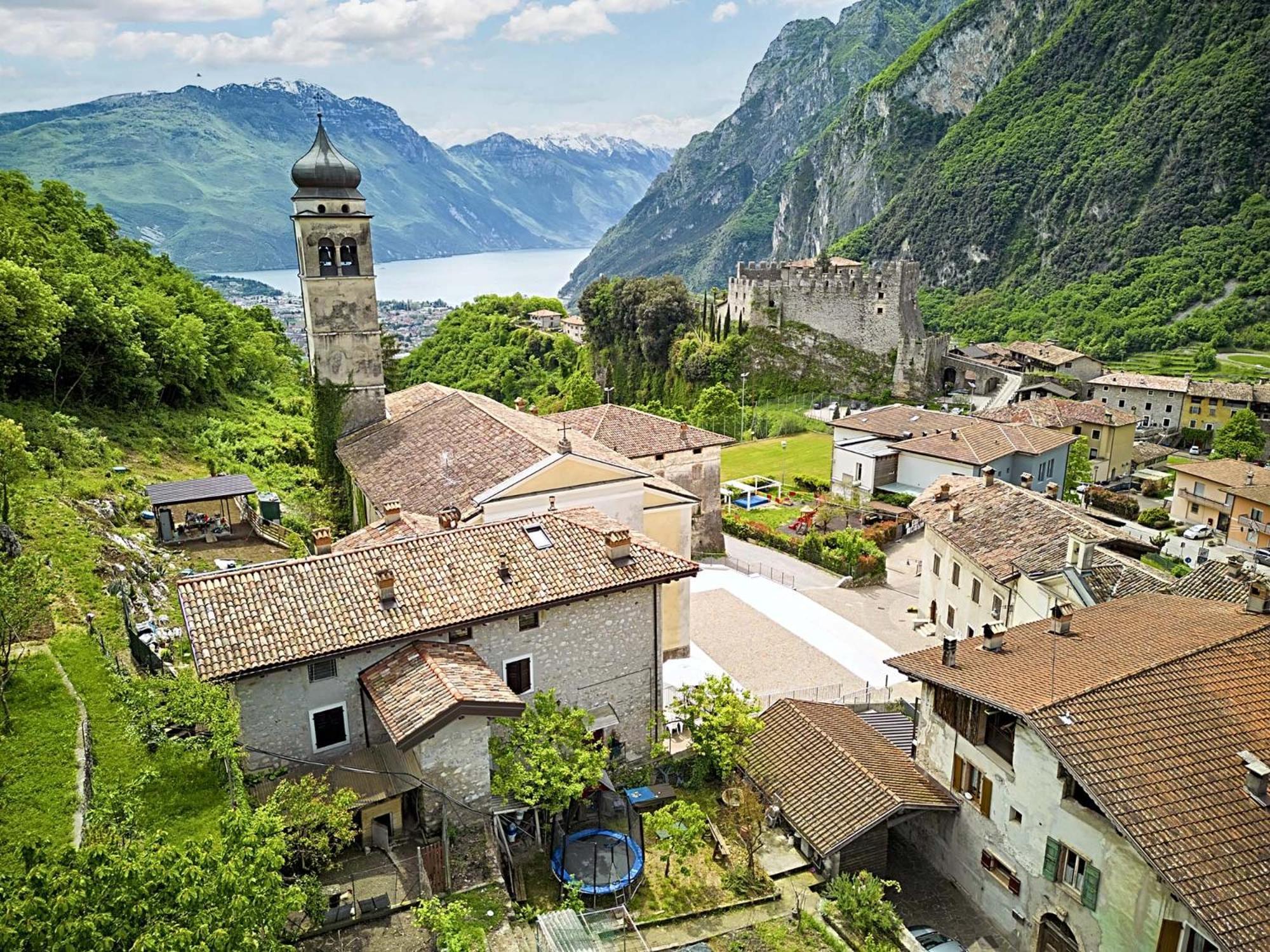Ania Vista Castello *